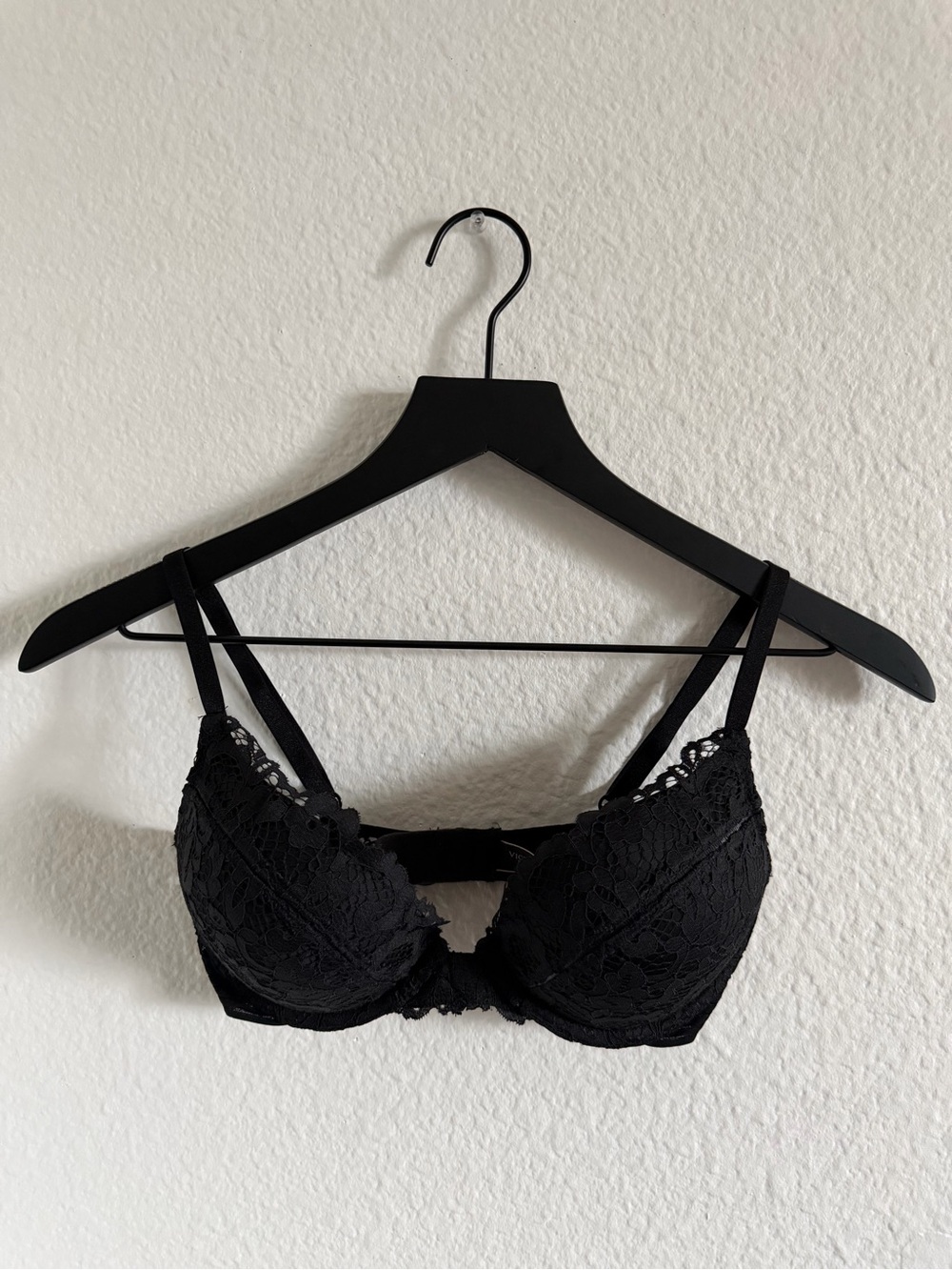 victoria’s secret bombshell plunge bra
